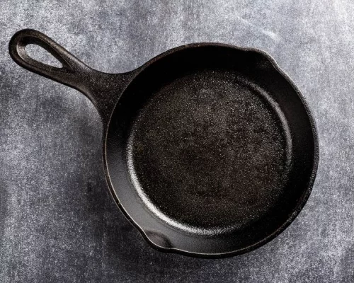 10 Cast Iron Cookware Myths Debunked!
