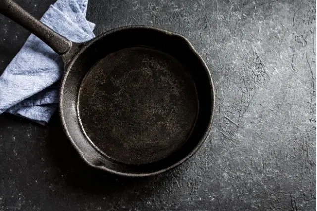 cast iron cookware